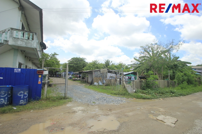 ขายกิจการหอพักอพาร์ทเม้นท์ 18ห้อง ที่ดิน 200ตารางวา ผู้เช่าเต็ม เลียบคลองสี่วาพาสวัสดิ์ ใกล้ศูนย์ดูแลผู้สูงอายุโรงพยาบาลศิริราช โรงเรียนวัดบางปิ้ง ถนนเศรษฐกิจ1 คุ้มค่าน่าลงทุน