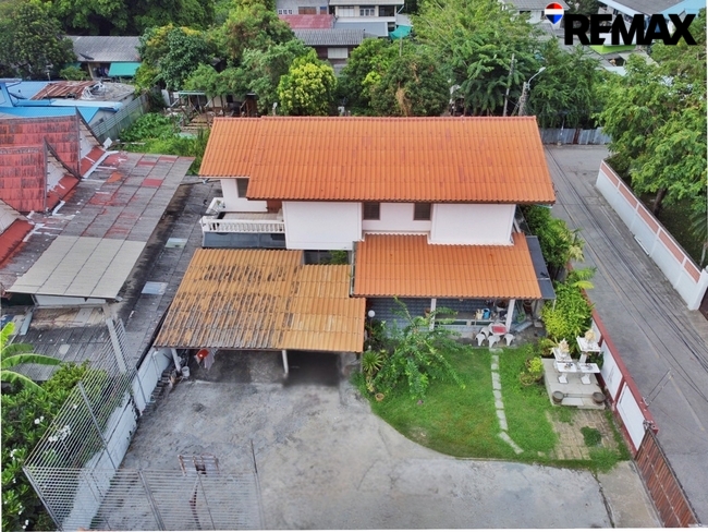 ลดราคาพิเศษ 3 ล้านบาท!! ขายบ้านเดี่ยว 2 ชั้น แปลงใหญ่ 140 ตร.วา ใกล้ MRT กระทรวงสาธารณสุข เพียง 750 เมตร เหมาะทำ Home Office, ศูนย์ดูแลผู้สูงอายุ หรืออยู่อาศัย ราคาเพียง 12.9 ล้านบาท