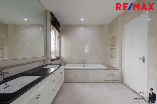 บ้านหรูบางนา TwoGrandeMonaco บางนา-วงแหวน (หลังมุม) บ้านเลขมงคล8 ร่มรื่น ใกล้เมกาบางนา