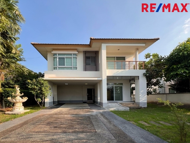 บ้านเดี่ยวพื้นที่ 85 ตารางวา ไม่มีบ้านตรงข้าม ตั้งอยู่บนถนนเมน