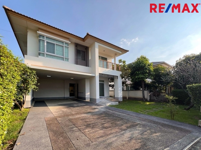 บ้านเดี่ยวพื้นที่ 85 ตารางวา ไม่มีบ้านตรงข้าม ตั้งอยู่บนถนนเมน