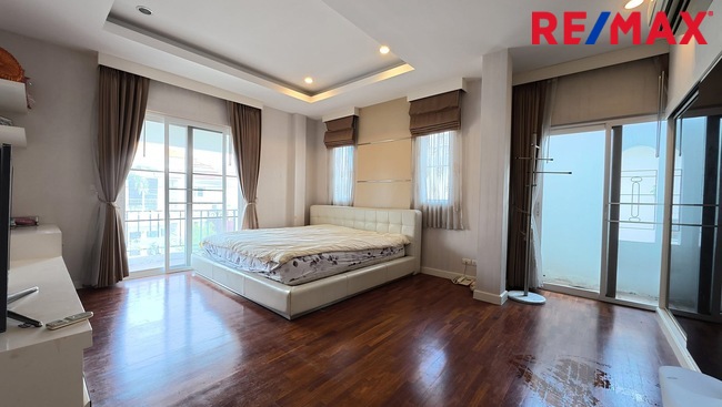 ขายบ้านเดี่ยว หมู่บ้านแกรนด์ คาซ่า ตากสินพระราม2 ซอย28 บ้านหรูจอมทองบางมด Casa Grand Taksin-Rama2