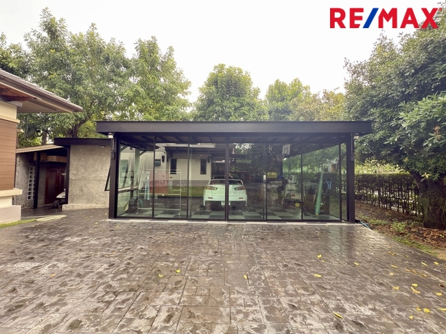 ขายบ้านเดี่ยว หมู่บ้าน เศรษฐสิริ ราชพฤกษ์-จรัญ 187 วา หลังมุม พร้อมเรือนรับรอง