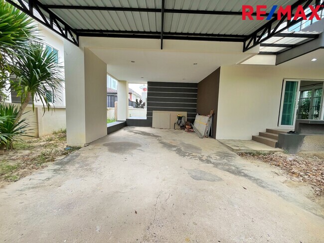 ขายบ้านเดี่ยว ซื่อตรงโคซี่ บางบัวทอง–340 (เฟส 5) แบบ Merit | 60 ตร.วา | ราคา 3.3 ล้านบาท | ทำเลบางบัวทอง นนทบุรี