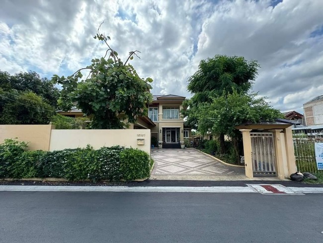 บ้านเดี่ยว มาใหม่อีกหนึ่งหลัง ซอยสมเด็จพระเจ้าตากสิน 4 ตกแต่งครบหิ้วกระเป๋าเข้าอยู่ได้เลย