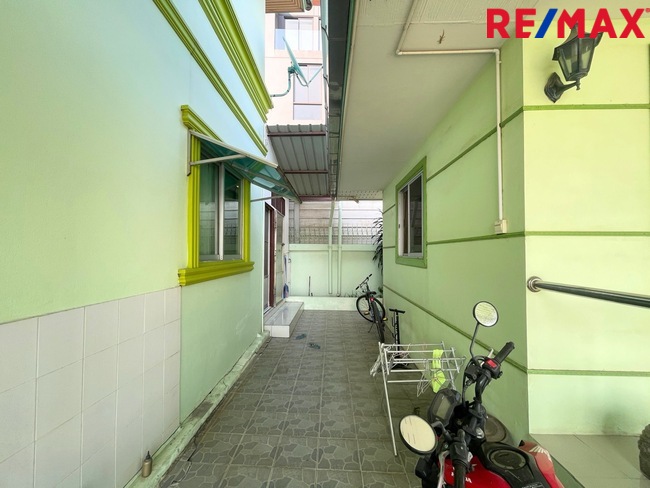 ขายบ้านเดี่ยวลาซาล–แบริ่ง 39 สุขุมวิท บางนา อ่อนนุช สุวรรณภูมิ BTS สายสีเขียวและสายสีเหลือง ใกล้โรงเรียนนานาชาติและสนามบินสุวรรณภูมิ Single House for Sale — Lasalle–Bearing 39, Sukhumvit