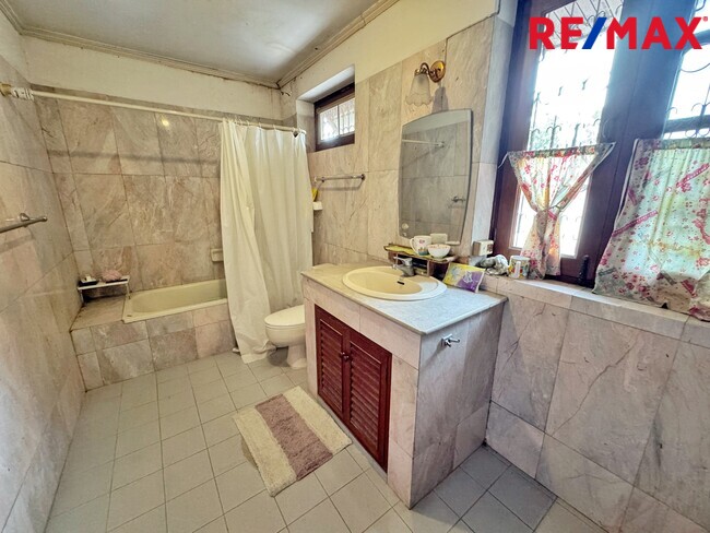 ขายบ้านเดี่ยว วิภาวดีรังสิต 64 – แจ้งวัฒนะ 1 | 129 ตร.วา | 300 ตร.ม. | 5 ห้องนอน 5 ห้องน้ำ | ราคาพิเศษ 14.5 ล้านบาท เหมาะอยู่อาศัยและทำโฮมออฟฟิศ ทำเลใกล้ดอนเมือง–หลักสี่–ศูนย์ราชการแจ้งวัฒนะ