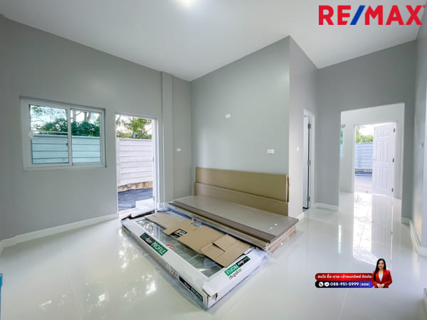 บ้านนิมิตใหม่ 59 I เคซี เลค แลนด์ บ้านสั่งสร้าง บริษัท SC Grand ประกันโครงสร้าง 20 ปี หัวมุม ประตูรั้วหน้าบ้านกว้าง 9 เมตรและมีประตูรั้วเข้าออกได้ 2 ด้าน