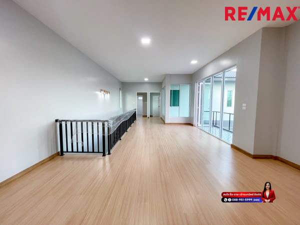 บ้านนิมิตใหม่ 59 I เคซี เลค แลนด์ บ้านสั่งสร้าง บริษัท SC Grand ประกันโครงสร้าง 20 ปี หัวมุม ประตูรั้วหน้าบ้านกว้าง 9 เมตรและมีประตูรั้วเข้าออกได้ 2 ด้าน