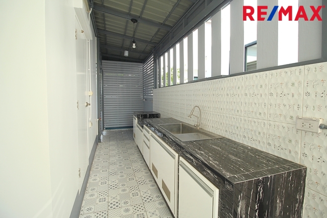 ขายบ้านเดี่ยว ลัดดารมย์ อิลิแกนซ์ วงแหวน สาทร มีห้องนอนชั้น1 ตกแต่งสวย 80 ตร.ว