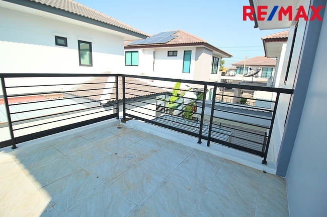 ขายบ้านเดี่ยว ลัดดารมย์ อิลิแกนซ์ วงแหวน สาทร มีห้องนอนชั้น1 ตกแต่งสวย 80 ตร.ว