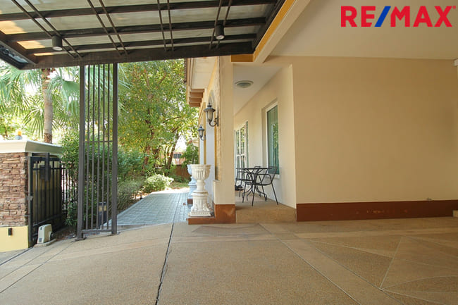 ขายบ้านเดี่ยว ลัดดารมย์ อิลิแกนซ์ วงแหวน สาทร มีห้องนอนชั้น1 ตกแต่งสวย 80 ตร.ว