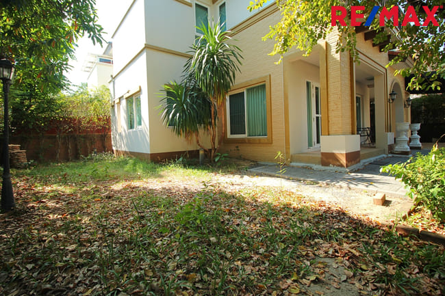 ขายบ้านเดี่ยว ลัดดารมย์ อิลิแกนซ์ วงแหวน สาทร มีห้องนอนชั้น1 ตกแต่งสวย 80 ตร.ว