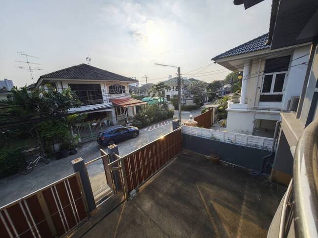 บ้านเดี่ยวใกล้ศูนย์ราชการนนทบุรี 53 ตร.ว. ราคาโดนใจ