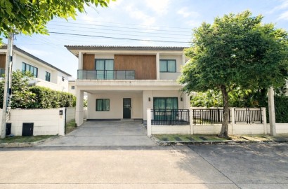 ขายบ้าน เซนโทร วงแหวน-จตุโชติ 4 นอน 5 น้ำ