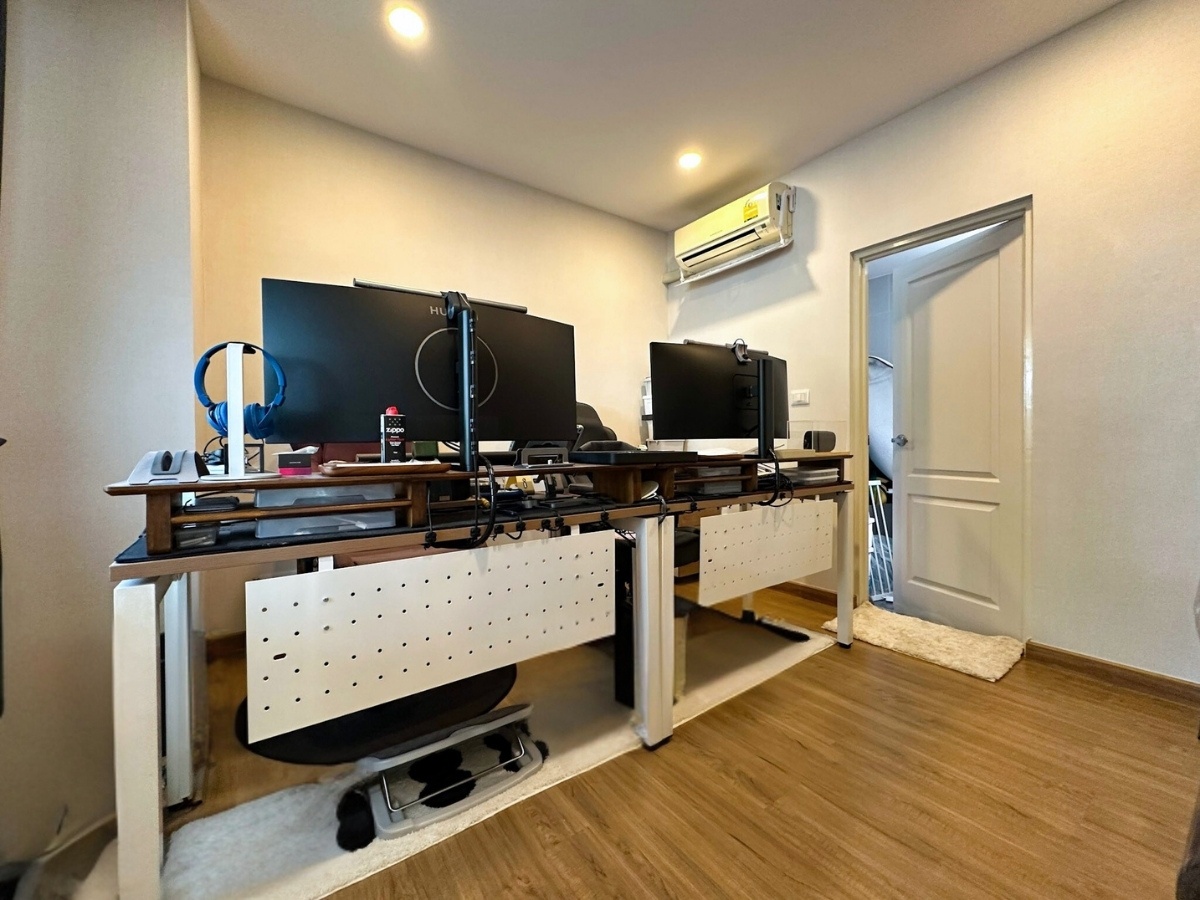 ขายบ้าน เซนโทร วงแหวน-จตุโชติ 4 นอน 5 น้ำ