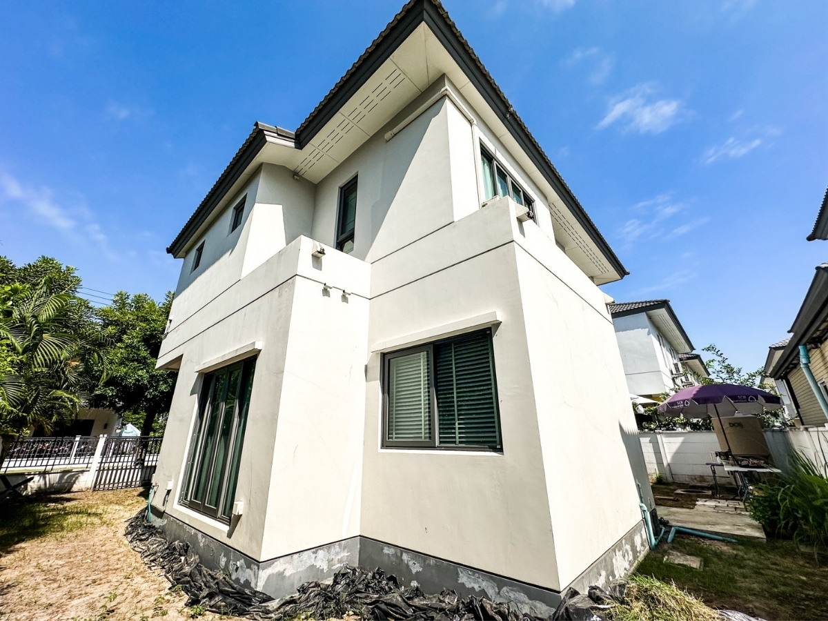 ขายบ้าน เซนโทร วงแหวน-จตุโชติ 4 นอน 5 น้ำ