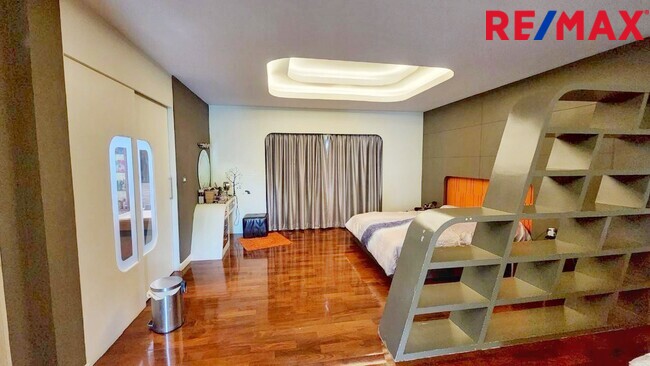 ขายบ้านเดี่ยวหรู หลังมุม ลดาวัลย์ ปิ่นเกล้า–เพชรเกษม 190 ตร.วา | ต้นโครงการ | รีโนเวทใหม่ | ใกล้โรงเรียนนานาชาติ