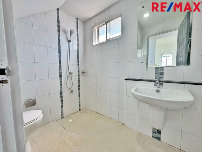 ขายบ้านเดี่ยว รีโนเวทใหม่ The Plant ราชพฤกษ์ หลังริม 66 ตร.วา (เดอะ แพลนท์ ราชพฤกษ์) ถูกที่สุดในโครงการ ใกล้วงเวียนพระราม 5 และ Central Westville