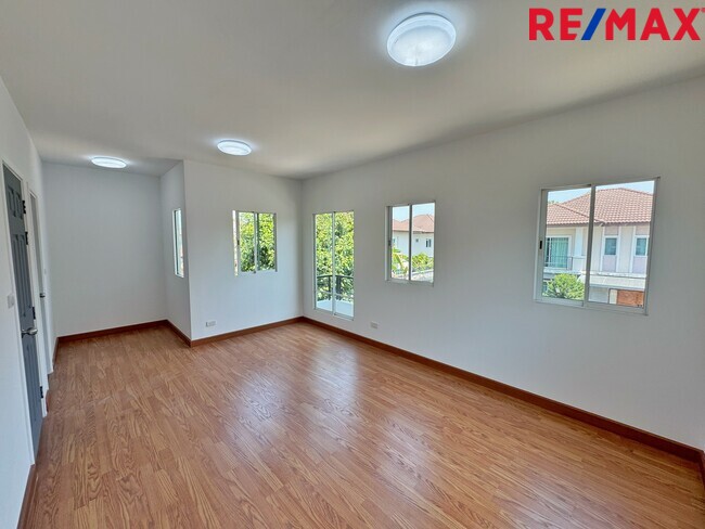 ขายบ้านเดี่ยว รีโนเวทใหม่ The Plant ราชพฤกษ์ หลังริม 66 ตร.วา (เดอะ แพลนท์ ราชพฤกษ์) ถูกที่สุดในโครงการ ใกล้วงเวียนพระราม 5 และ Central Westville