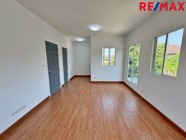 ขายบ้านเดี่ยว รีโนเวทใหม่ The Plant ราชพฤกษ์ หลังริม 66 ตร.วา (เดอะ แพลนท์ ราชพฤกษ์) ถูกที่สุดในโครงการ ใกล้วงเวียนพระราม 5 และ Central Westville