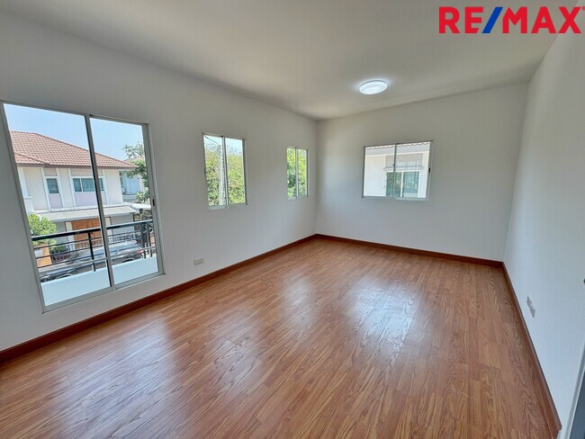 ขายบ้านเดี่ยว รีโนเวทใหม่ The Plant ราชพฤกษ์ หลังริม 66 ตร.วา (เดอะ แพลนท์ ราชพฤกษ์) ถูกที่สุดในโครงการ ใกล้วงเวียนพระราม 5 และ Central Westville