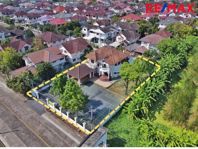 ขายที่ดินพร้อมบ้าน 250 ตร.วา หลังแรก ถนนเมน ภัสรี พุทธมณฑลสาย 2 ซอย 5 | เหมาะปลูกบ้านหรู / รีโนเวท