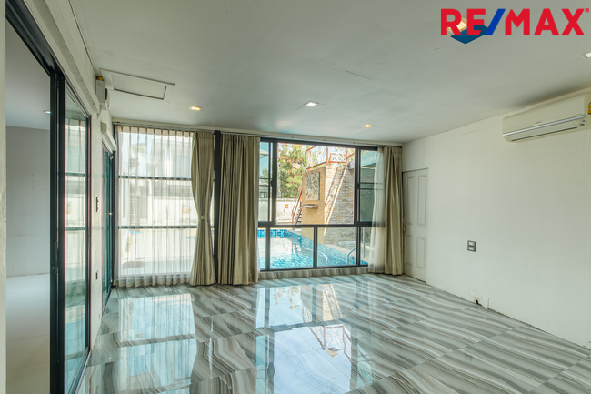 ขายบ้านเดี่ยว วิเศษสุขนคร พระรามสอง หลังริม มีสระว่ายน้ำ