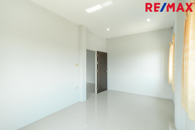 ขายบ้านเดี่ยว วิเศษสุขนคร พระรามสอง หลังริม มีสระว่ายน้ำ