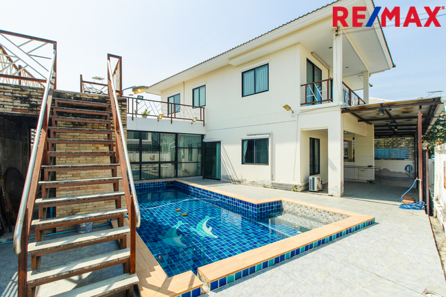 ขายบ้านเดี่ยว วิเศษสุขนคร พระรามสอง หลังริม มีสระว่ายน้ำ