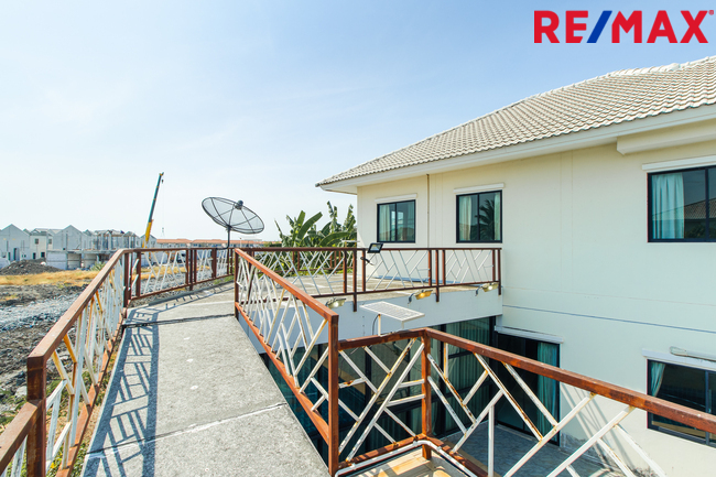 ขายบ้านเดี่ยว วิเศษสุขนคร พระรามสอง หลังริม มีสระว่ายน้ำ