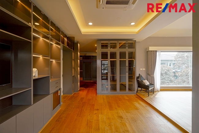 ขายบ้านหรูสุขสวัสดิ์39 THE CITY สาทร-สุขสวัสดิ์ (หลังมุม) แต่งสวย ขายขาดทุน