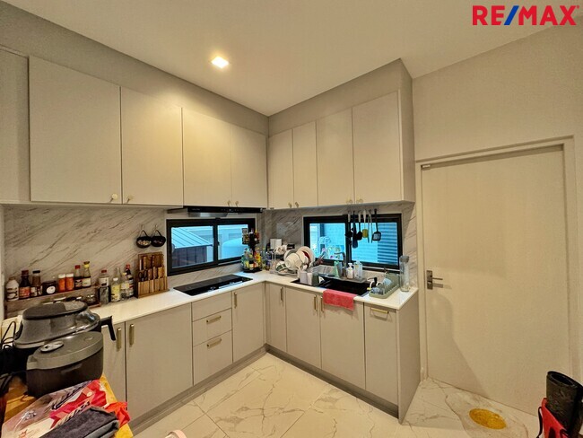 ขายบ้านเดี่ยวหลังริม บางกอกบูเลอวาร์ด เวสต์เกต | 83 ตร.ว. บิ้วท์อินทั้งหลัง ราคาพิเศษ 11.99 ล้าน