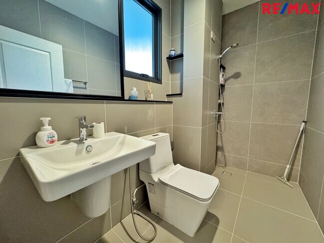 ขายบ้านเดี่ยวหลังริม บางกอกบูเลอวาร์ด เวสต์เกต | 83 ตร.ว. บิ้วท์อินทั้งหลัง ราคาพิเศษ 11.99 ล้าน