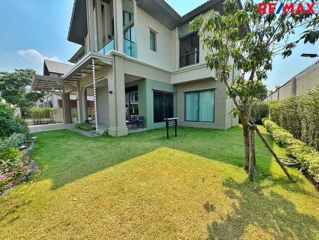 ขายบ้านเดี่ยวหลังริม บางกอกบูเลอวาร์ด เวสต์เกต | 83 ตร.ว. บิ้วท์อินทั้งหลัง ราคาพิเศษ 11.99 ล้าน