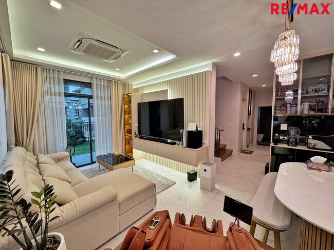 ขายบ้านเดี่ยวหลังริม บางกอกบูเลอวาร์ด เวสต์เกต | 83 ตร.ว. บิ้วท์อินทั้งหลัง ราคาพิเศษ 11.99 ล้าน