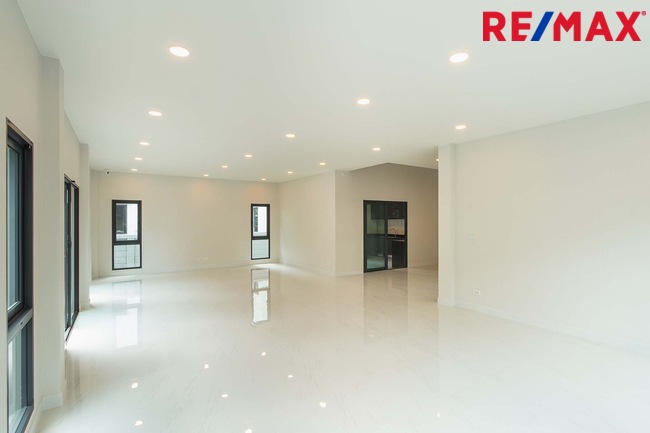 บ้านเดี่ยว THE CITY กัลปพฤกษ์ ติดถนนกัลปพฤกษ์ บ้านใหม่ รุ่นใหญ่ที่สุด