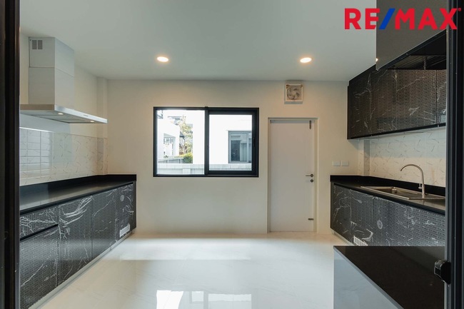 บ้านเดี่ยว THE CITY กัลปพฤกษ์ ติดถนนกัลปพฤกษ์ บ้านใหม่ รุ่นใหญ่ที่สุด