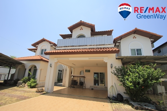 บ้านเดี่ยวพระราม2 บ้านติดน้ำติดทะเลสาบ สารินซิตี้บ้านนภาเหิร 305.3วา หลังบ้านติดน้ำยาว 42เมตร บรรยากาศเป็นส่วนตัวมาก รูปที่ดินถุงเงินถุงทอง พร้อมเรือนรับรอง 2ชั้น บ้านกว้าง สนามหญ้ารอบบ้านขนาดใหญ่ ราคานี้ไม่มีอีกแล้ว