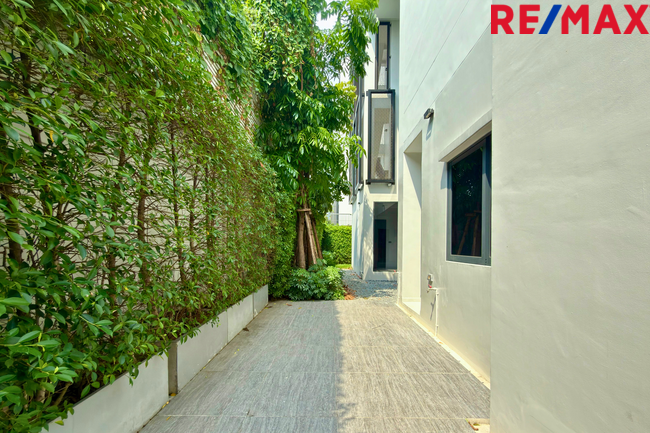 ขายโฮมออฟฟิศ Home Office โครงการ Penton อารีย์ ใจกลางเมือง 5 ชั้น 140 ตารางวา ทำเลดีมาก