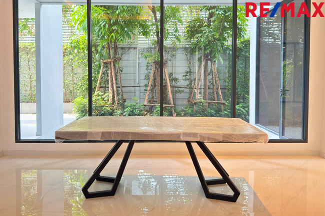 ขายโฮมออฟฟิศ Home Office โครงการ Penton อารีย์ ใจกลางเมือง 5 ชั้น 140 ตารางวา ทำเลดีมาก