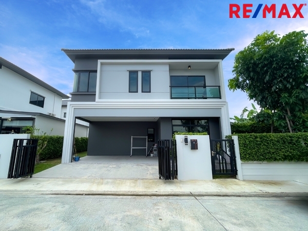 เช่า บ้านเดี่ยวแกรนด์ บริทาเนีย วงแหวน-รามอินทรา บ้านหลังมุม (พร้อมอยู่อาศัย) 4 ห้องนอน แอร์ 5 เครื่อง