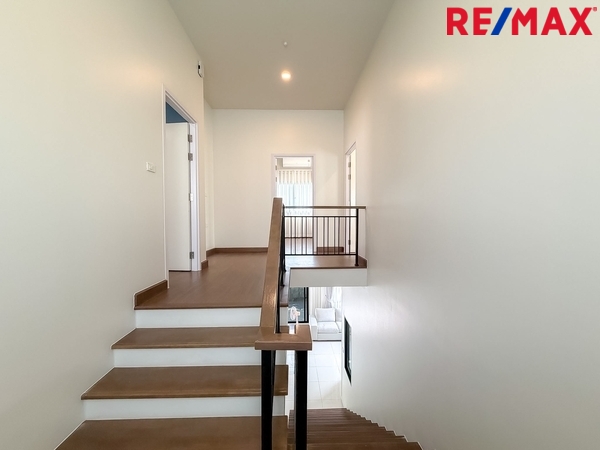 เช่า บ้านเดี่ยวแกรนด์ บริทาเนีย วงแหวน-รามอินทรา บ้านหลังมุม (พร้อมอยู่อาศัย) 4 ห้องนอน แอร์ 5 เครื่อง