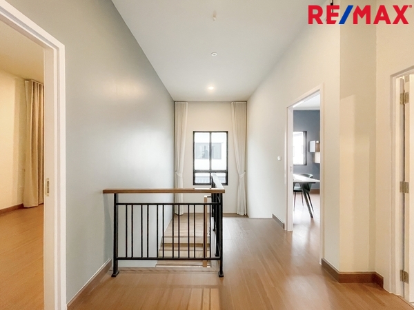 เช่า บ้านเดี่ยวแกรนด์ บริทาเนีย วงแหวน-รามอินทรา บ้านหลังมุม (พร้อมอยู่อาศัย) 4 ห้องนอน แอร์ 5 เครื่อง