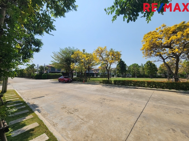 บ้านเดี่ยว 50 ตร.วา เพฟ ประชาอุทิศ 90 - Pave Prachauthit 90