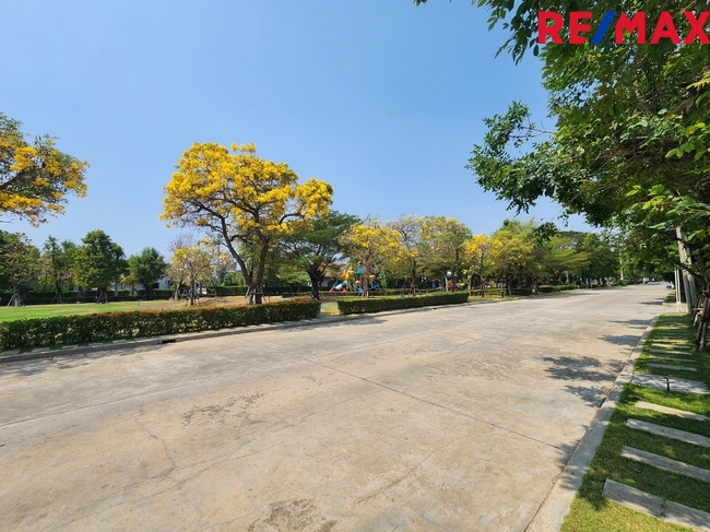 บ้านเดี่ยว 50 ตร.วา เพฟ ประชาอุทิศ 90 - Pave Prachauthit 90