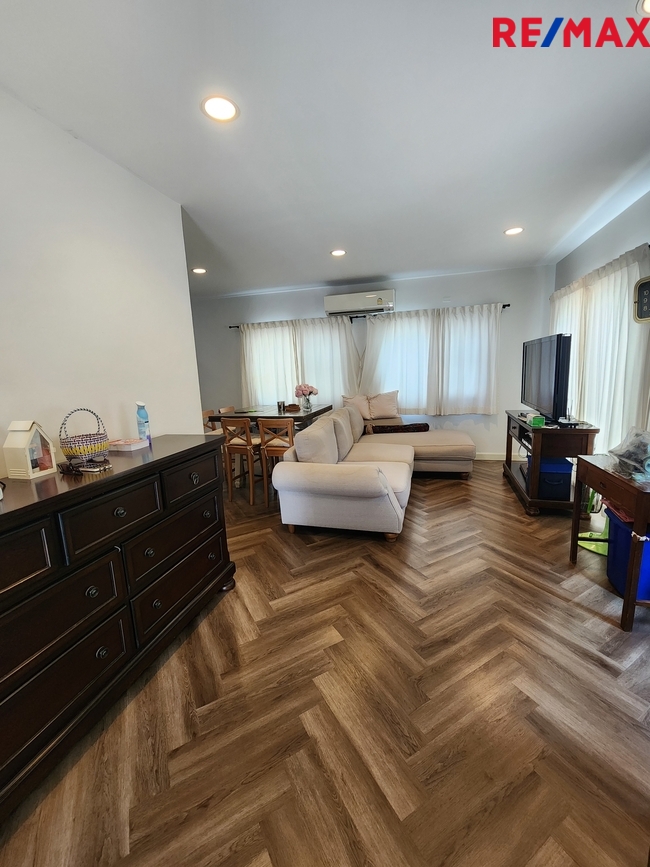 บ้านเดี่ยว 50 ตร.วา เพฟ ประชาอุทิศ 90 - Pave Prachauthit 90