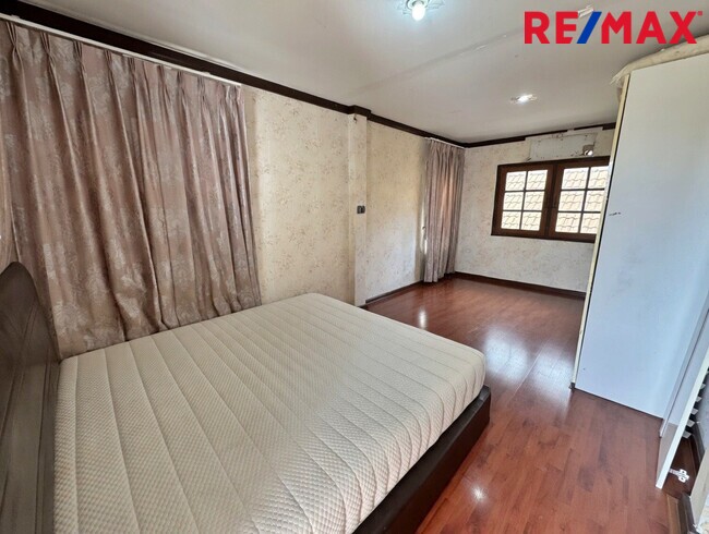 ขายบ้านเดี่ยวเมืองเอก รังสิต 94 ตร.ว. ใกล้ ม.รังสิต และรถไฟฟ้าหลักหก โครงสร้างแข็งแรง ราคาถูกที่สุดในย่าน!