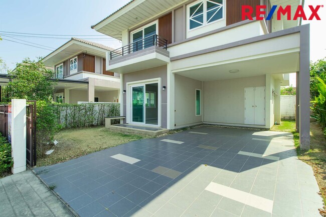 ขายบ้านเดี่ยว หมู่บ้านศุภาลัย ไพรด์ ประชาอุทิศ (Supalai Pride Prachauthit) ถนนเมน กว้าง 12 เมตร