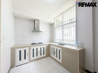 โฮมเพลสรามคำแหง140 (Home Place Ramkhamhaeng) บ้านเดี่ยว 2 ชั้น พื้นที่ 70 ตารางวา โรงเรียนนานาชาติAscot ใกล้รถไฟฟ้าสายสีส้ม สถานีน้อมเกล้า